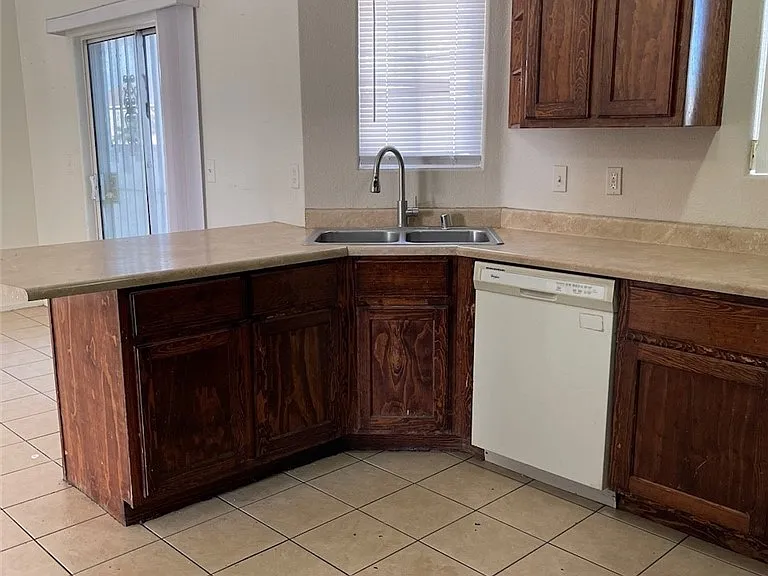 6168 Bluehill Ave #2 — Photo 10