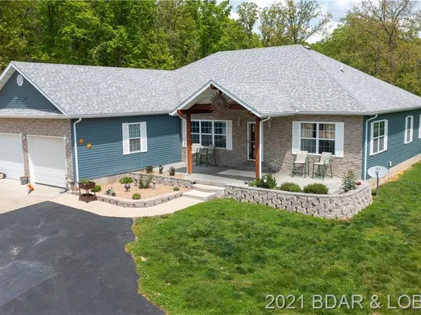 165 Double Horseshoe Ct, Sunrise Beach, MO 65079