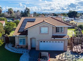 17935 Dianthus Ave, Fontana, CA 92335