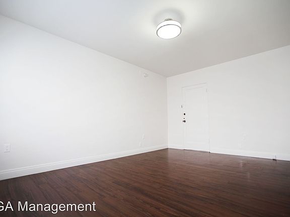 4th image of 727 S Mansfield Ave APT 18