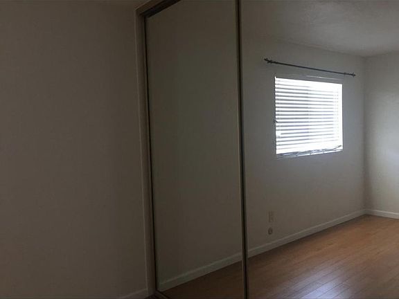 4th image of 965 S Mollison Ave