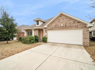 652 Minkel Dr, Crowley, TX 76036