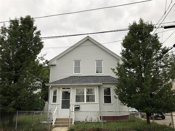 2nd image of 92 Salina St