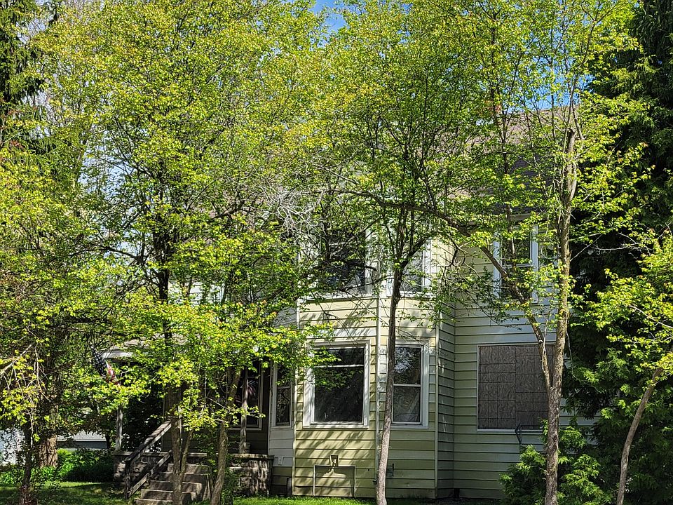 2nd image of 157 Greenwich St