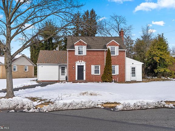 2nd image of 8 Georgetown Rd