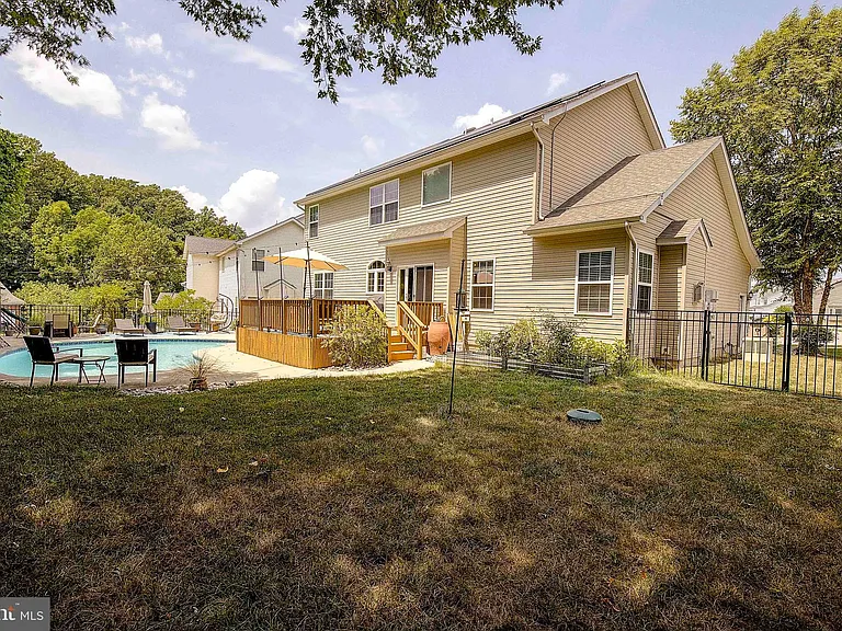 3104 Lawrin Ct — Photo 4