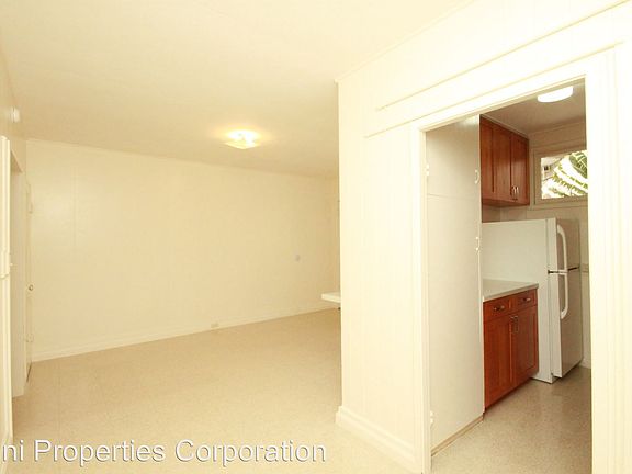 5th image of 1849 Kaioo Dr APT 8