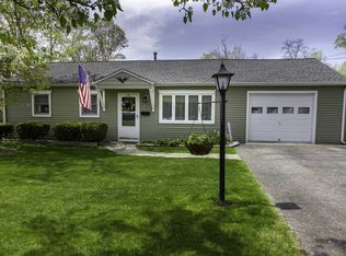 7 Styvestandt Dr, Poughkeepsie, NY 12601