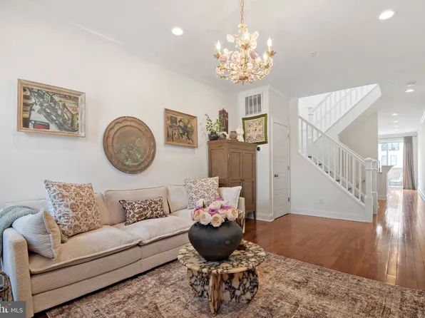 3858 Quarry Ave, Baltimore, MD 21211