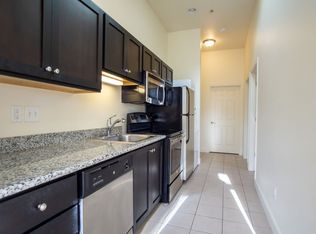 2007 NE Broadway St #11, Portland, OR 97232