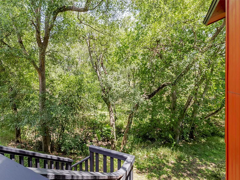 6915 Ten Oaks Cir — Photo 10