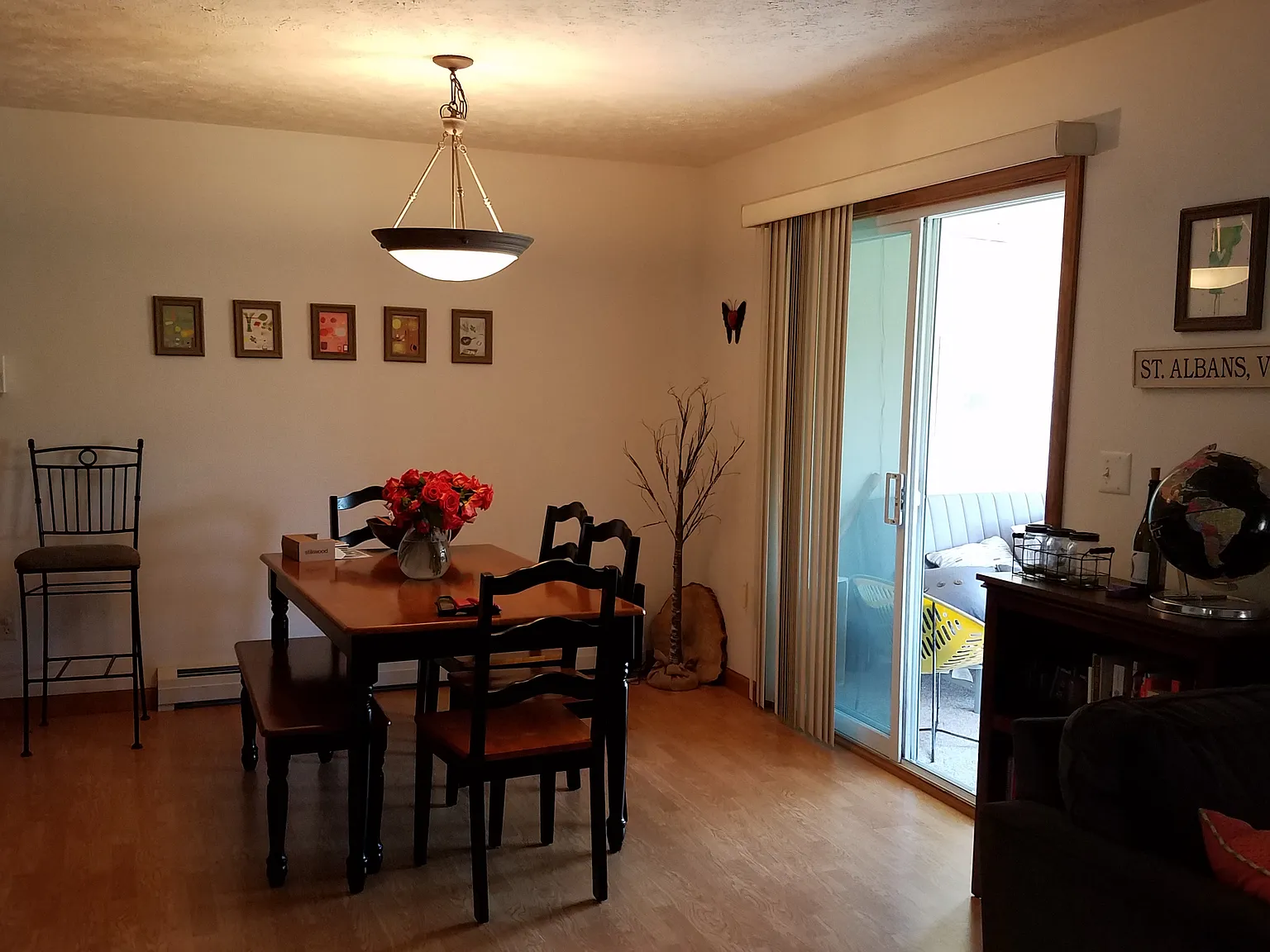 3 bed, 1.5 bath, 1500 sqft, $2,250 — Photo 3