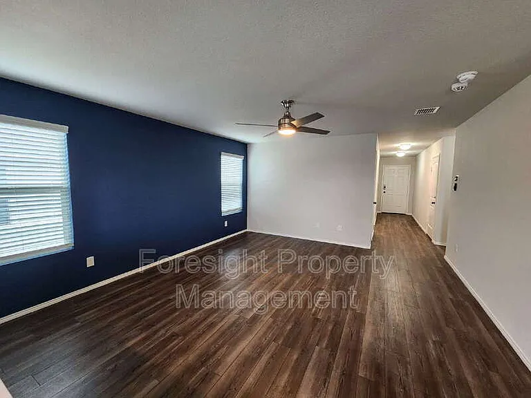 14428 Cloudview Way — Photo 3