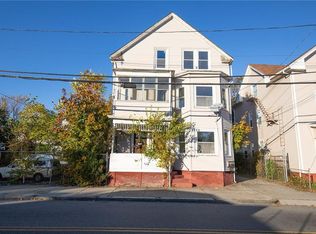 725 Potters Ave, Providence, RI 02907