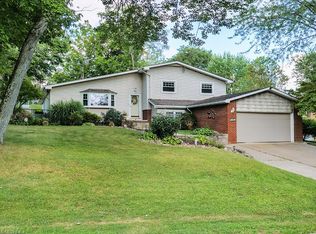 583 Forestview Dr, Wintersville, OH 43953