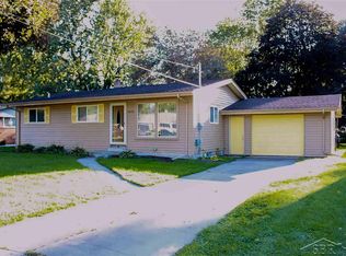 3492 Creekwood Dr #1, Saginaw, MI 48601