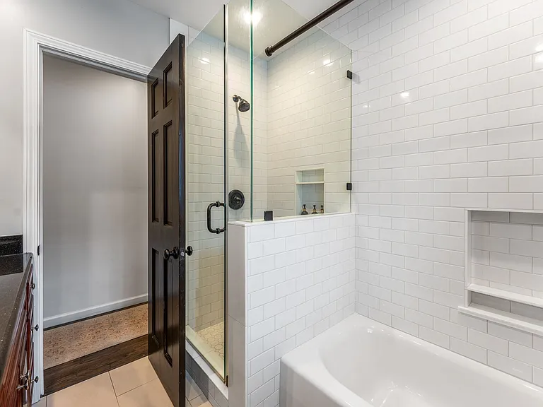 1537 El Prado — Photo 24