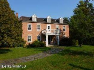 62 Stratton Rd, Williamstown, MA 01267