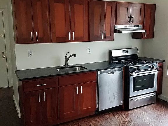 3rd image of 860 Nostrand Ave APT 8