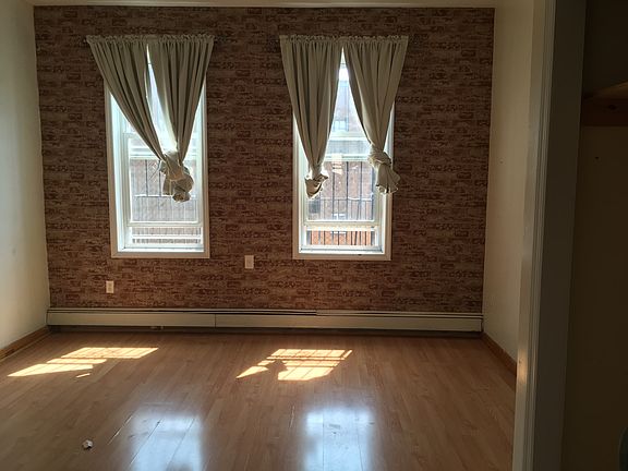 5th image of 94 Central Ave