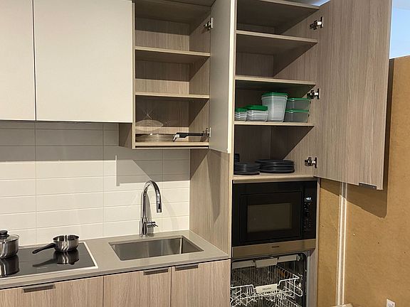 4th image of 123 Portland St #303