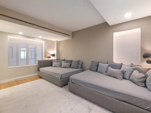 737 Park Avenue image 10 of 16