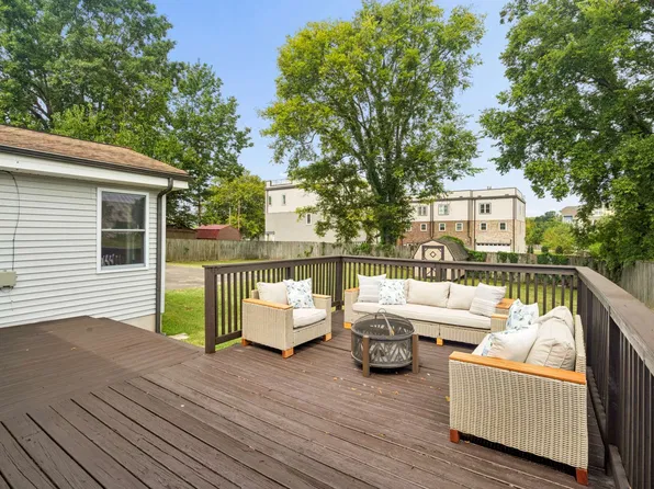 307 24th St, Old Hickory, TN 37138