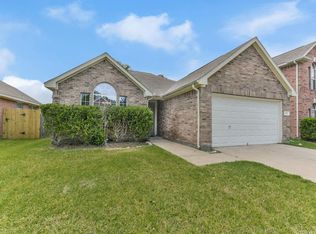 4011 E Lindbergh Ct, Baytown, TX 77521