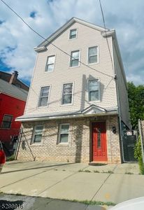 109 S Park St, Elizabeth, NJ, 07206