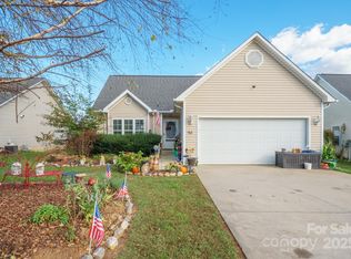 94 Elm St, Morganton, NC 28655