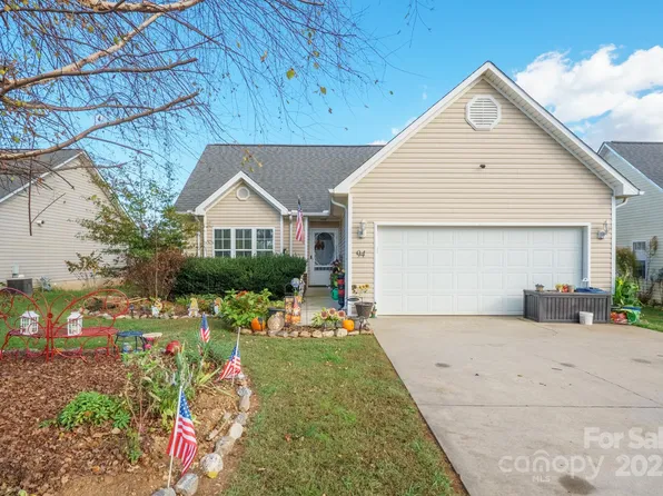 94 Elm St, Morganton, NC 28655