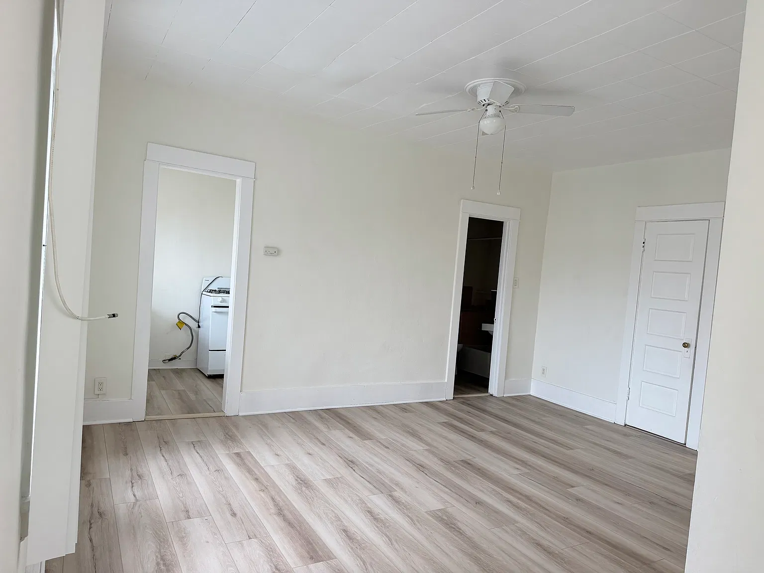Studio, $1,395 — Photo 2