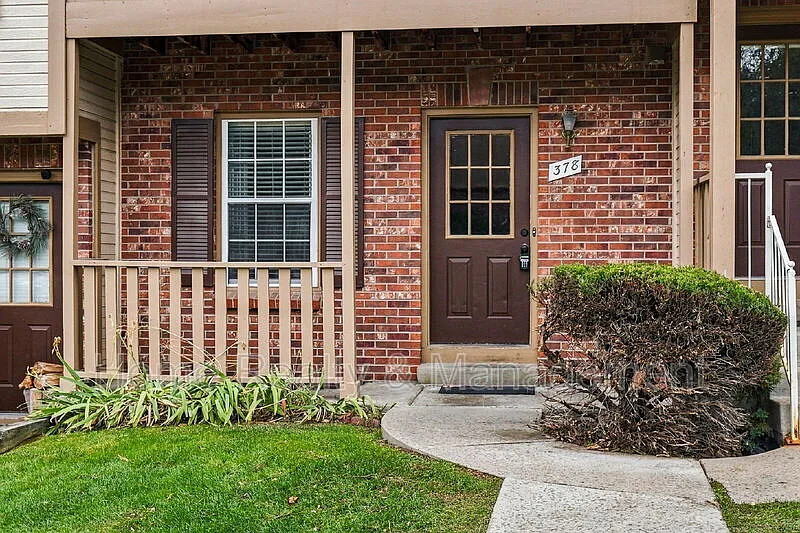 Hunters Ridge — Photo 2