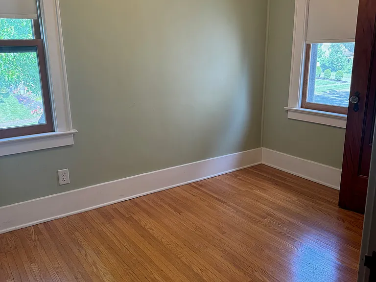 smaller bedroom/office