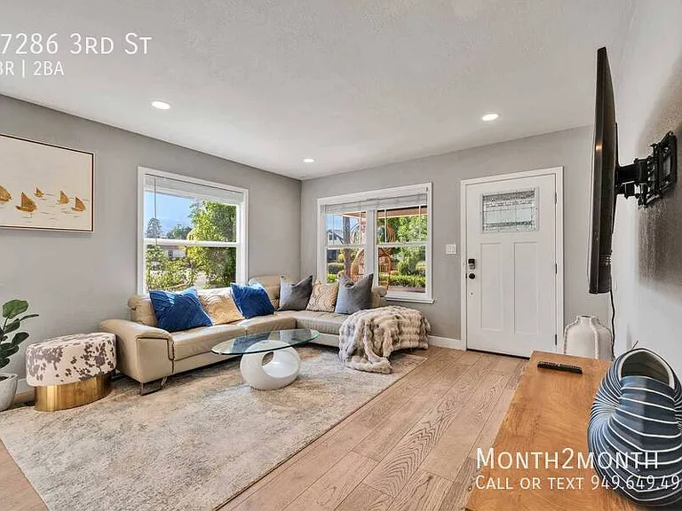 37286 3rd St — Photo 4