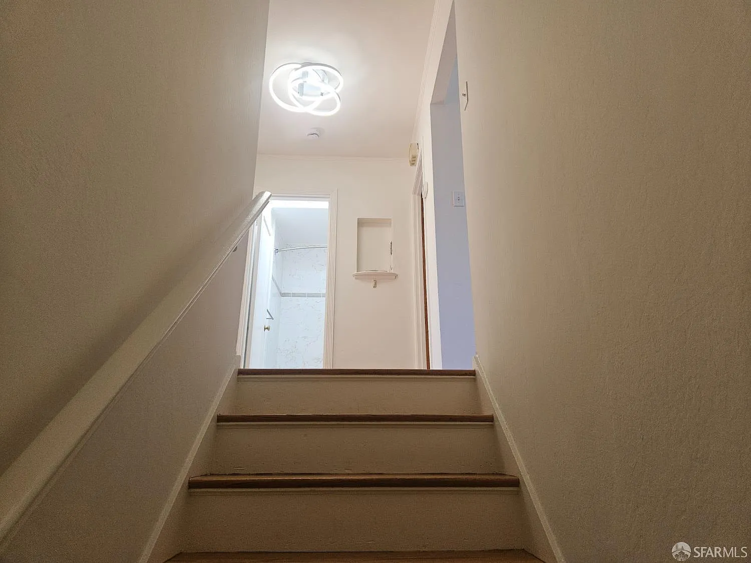 4 bed, 1.5 bath, 1152 sqft, $4,600 — Photo 4