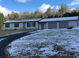 568 Scenic Dr, Kunkletown, PA 18058