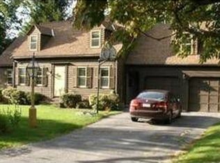 36 Kenilworth Rd, Shrewsbury, MA 01545