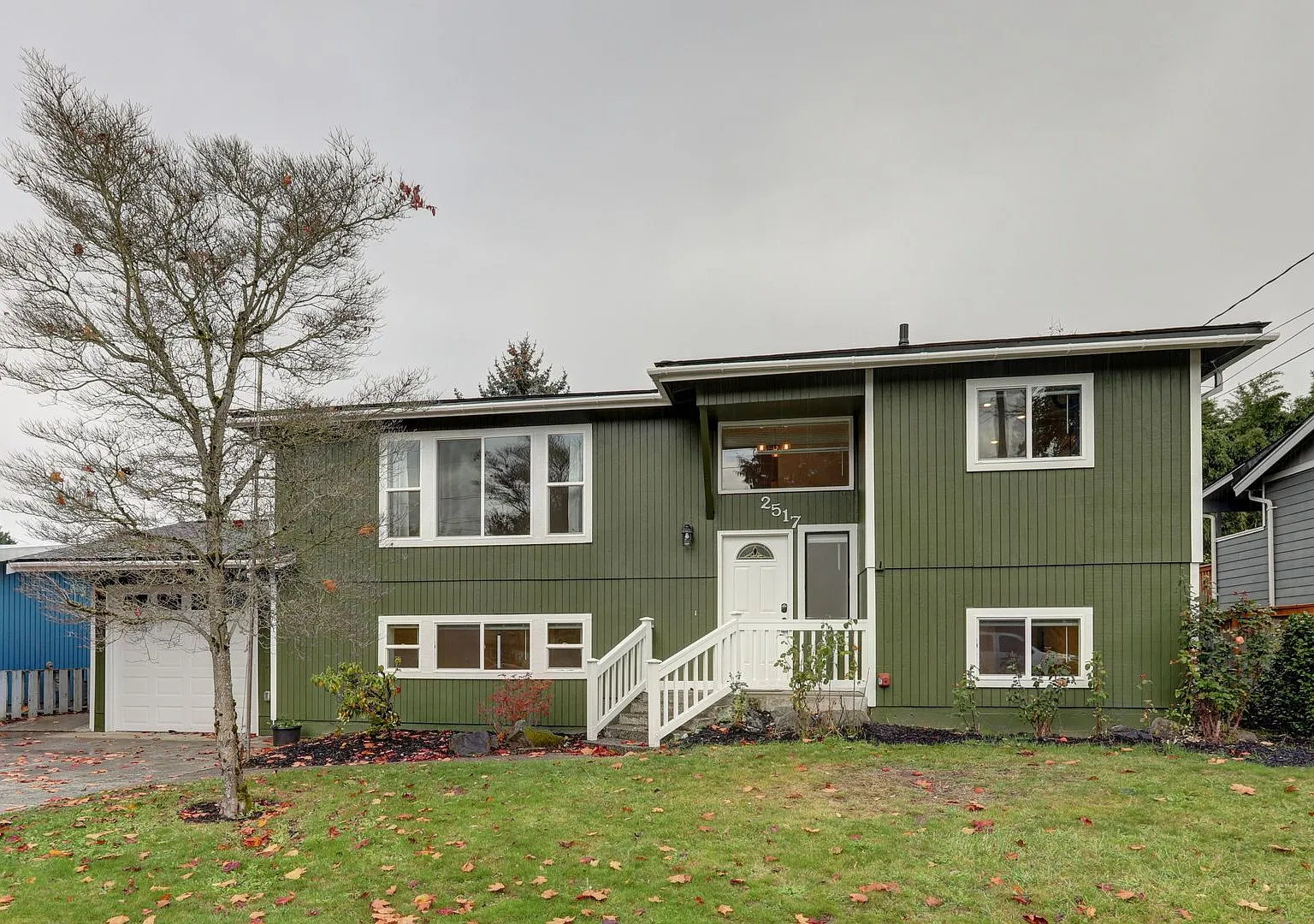 Kennydale Area 5-Bedroom Split Level Home in Cul-de-sac! — Photo 1