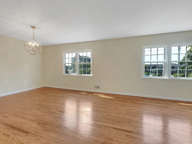 192 Maywood Ave — Photo 20