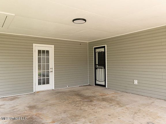 4th image of 1814 Twin Pine Dr