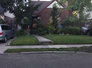 2714 200th St, Flushing, NY 11360