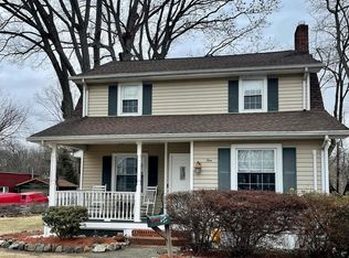 1 Grove St, Westwood, NJ 07675