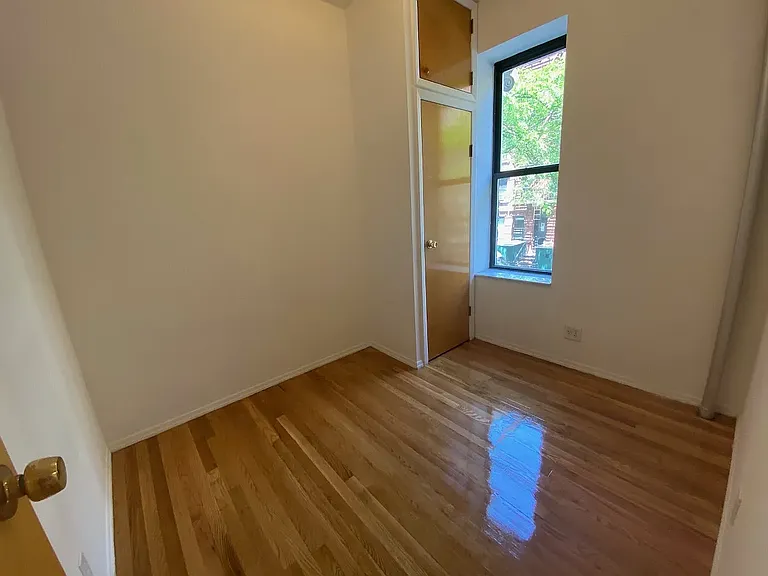 122 Saint Marks Pl #5 — Photo 4