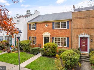 1803 Wainwright Dr, Reston, VA 20190