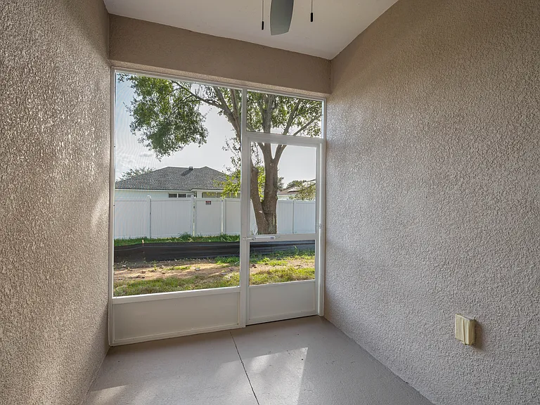 1035 Oak Hammock Dr #1 — Photo 18