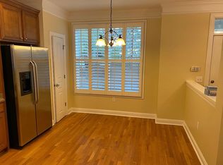 227 Lake View Dr, Pooler, GA 31322