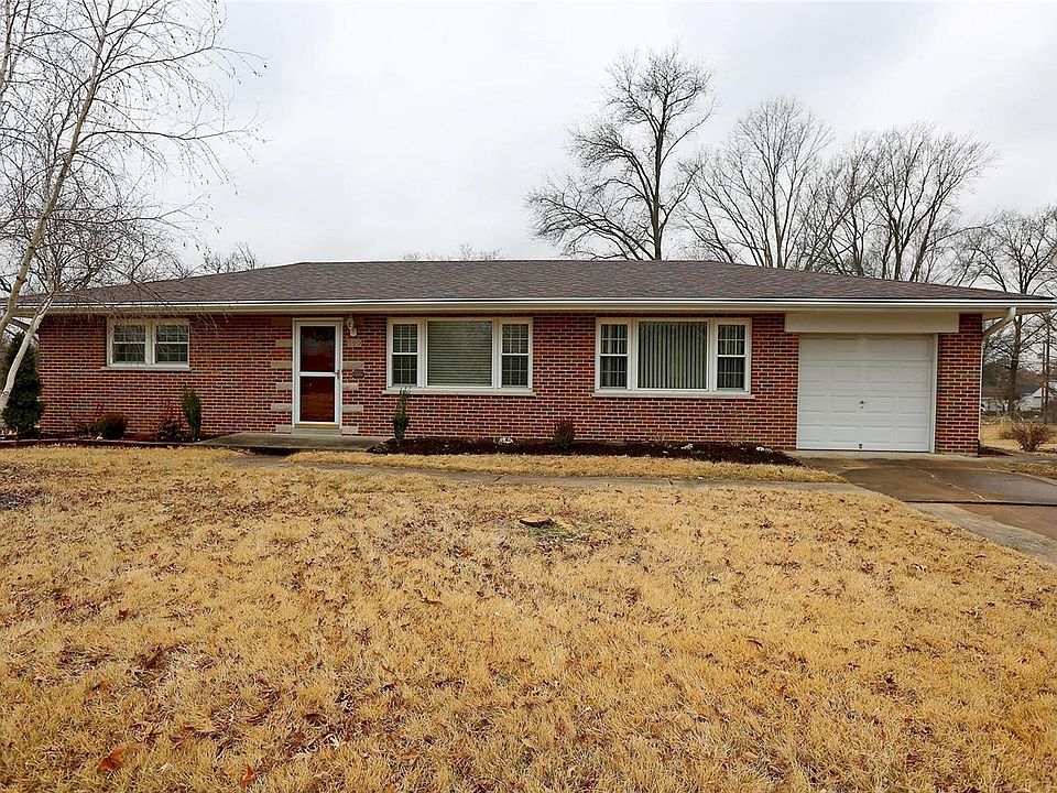 1st image of 590 Van Asche Ct