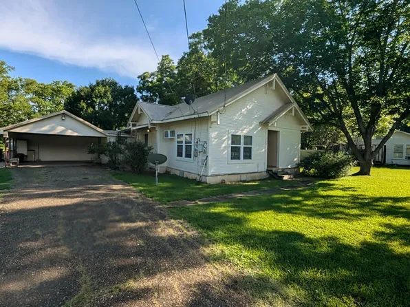 502 E College Ave, Clarksville, TX 75426