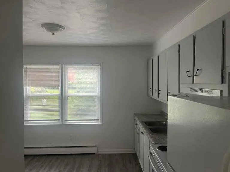 100 Navaho Ct — Photo 2